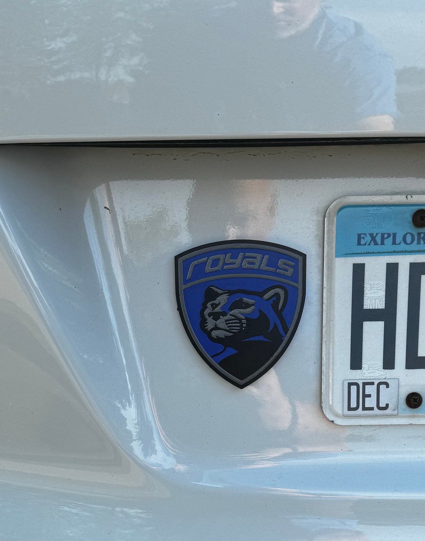 Vehicle badges and emblems
